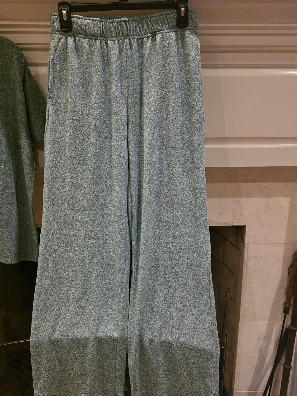Zenana Outfitters Heathered Green Two-Piece Set - Picture 3 of 4